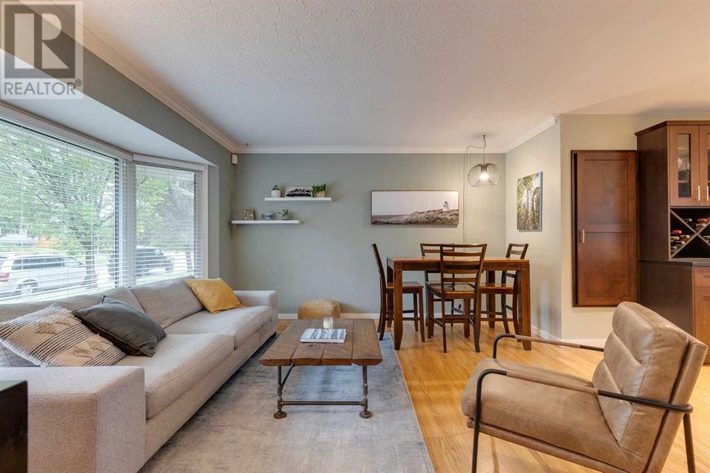 Single Family House Bungalow for Sale in  Wimbledon Crescent SW Wildwood Calgary 