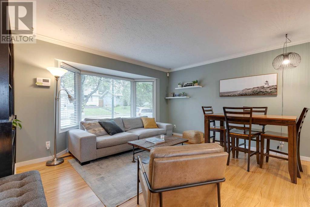 Single Family House Bungalow for Sale in  Wimbledon Crescent SW Wildwood Calgary 