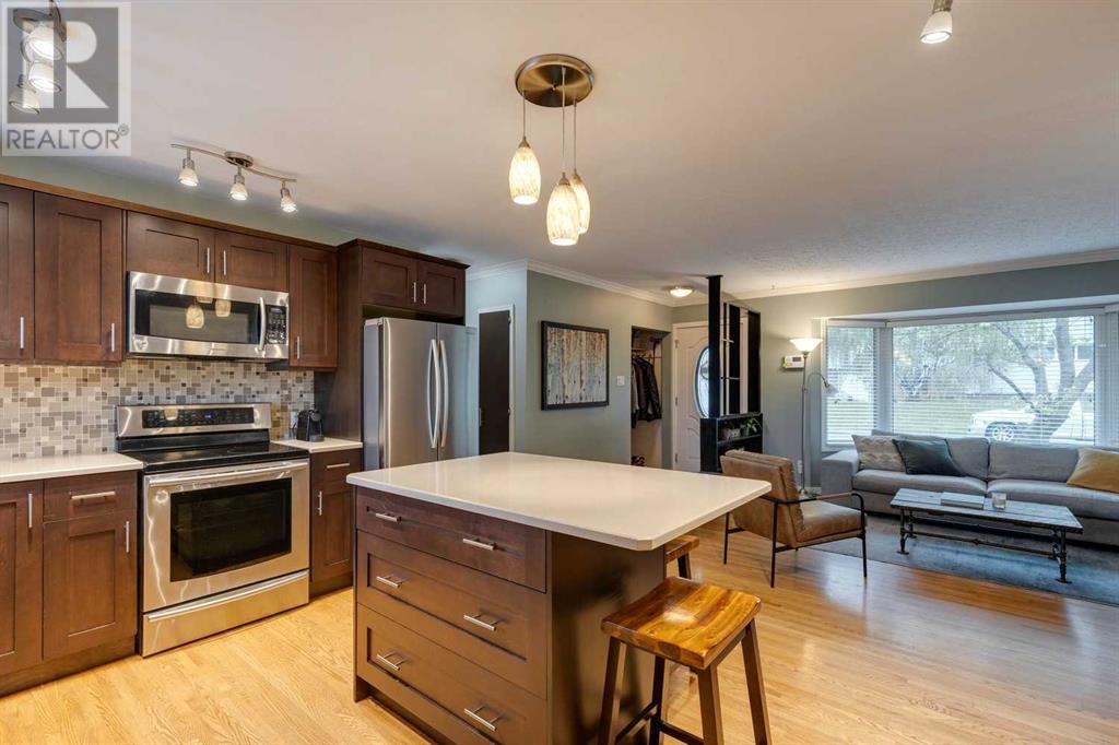 Single Family House Bungalow for Sale in  Wimbledon Crescent SW Wildwood Calgary 