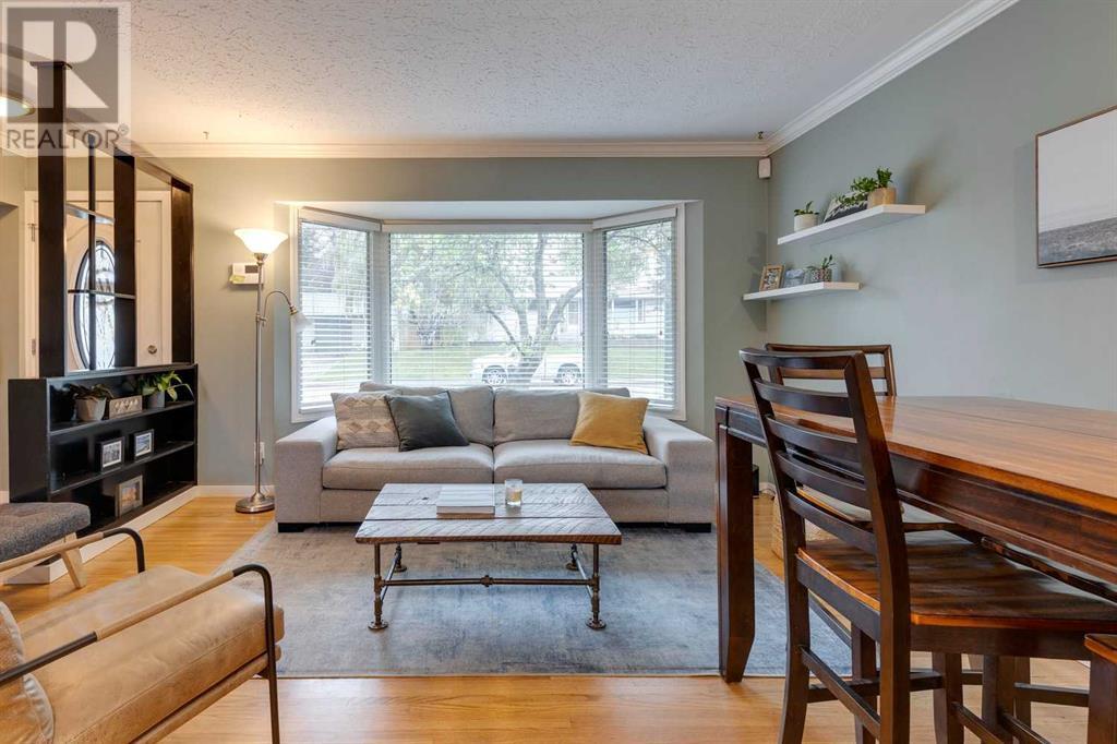 Single Family House Bungalow for Sale in  Wimbledon Crescent SW Wildwood Calgary 