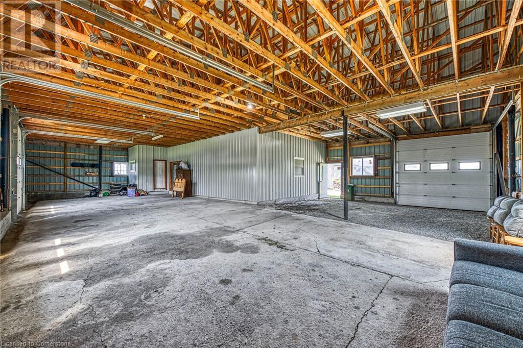 Photo 41 of 617 Eighth Road E, Stoney Creek ON