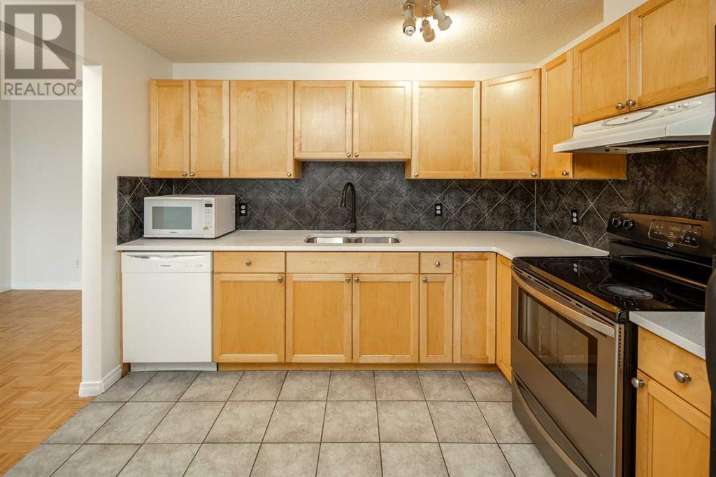 Single Family House for Sale in    Avenue SW Bankview Calgary 