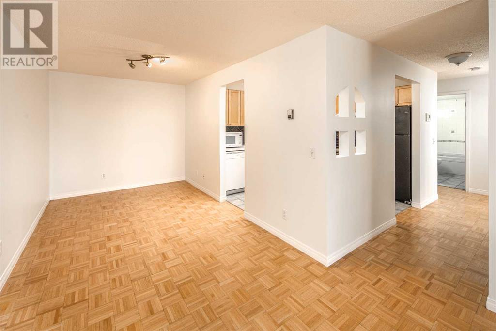 Single Family House for Sale in    Avenue SW Bankview Calgary 