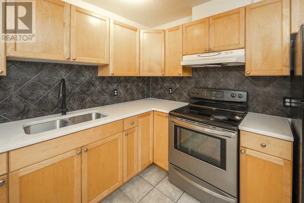 Single Family House for Sale in    Avenue SW Bankview Calgary 