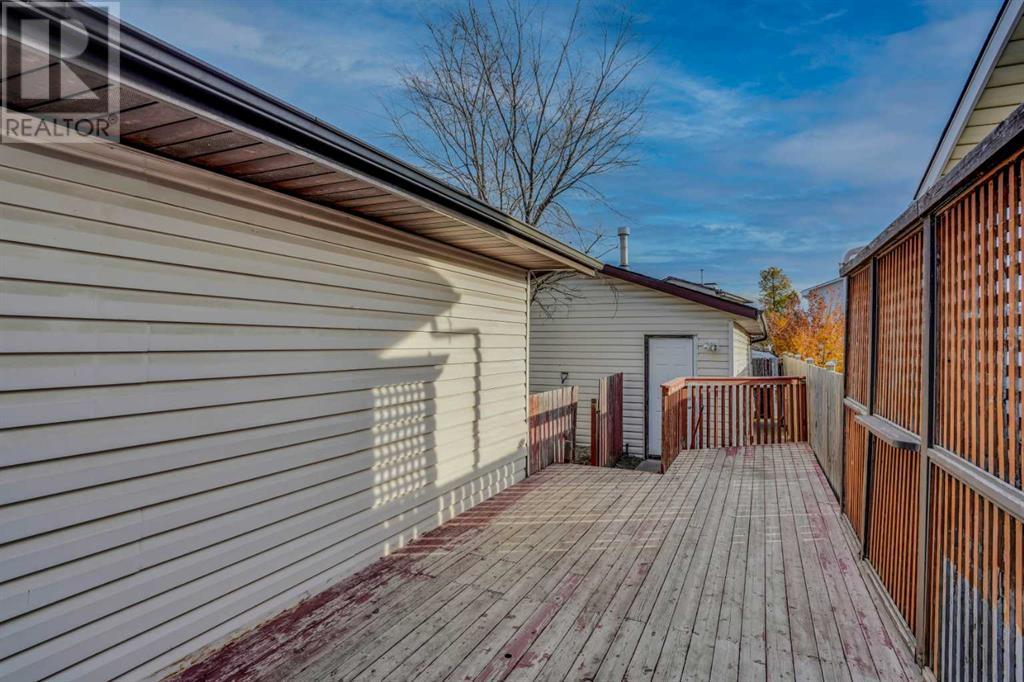 Single Family House Bungalow for Sale in  Whitman Place NE Whitehorn Calgary 