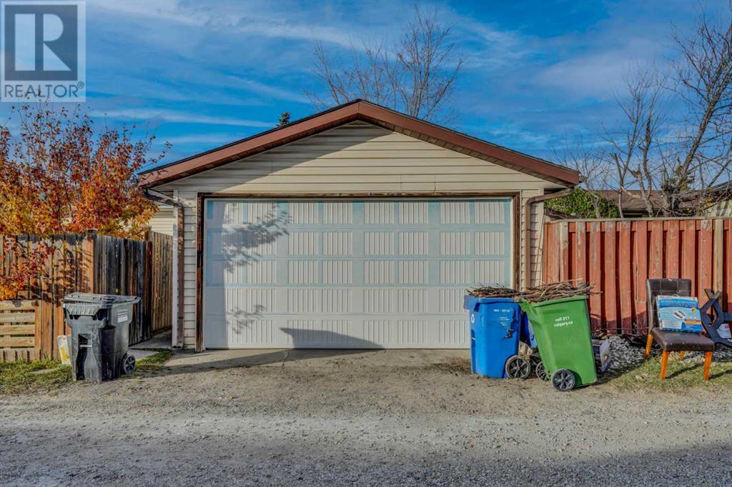 Single Family House Bungalow for Sale in  Whitman Place NE Whitehorn Calgary 