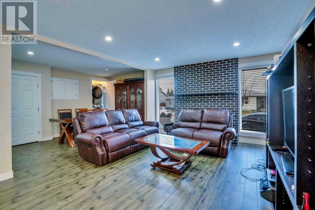 Single Family House Bungalow for Sale in  Whitman Place NE Whitehorn Calgary 