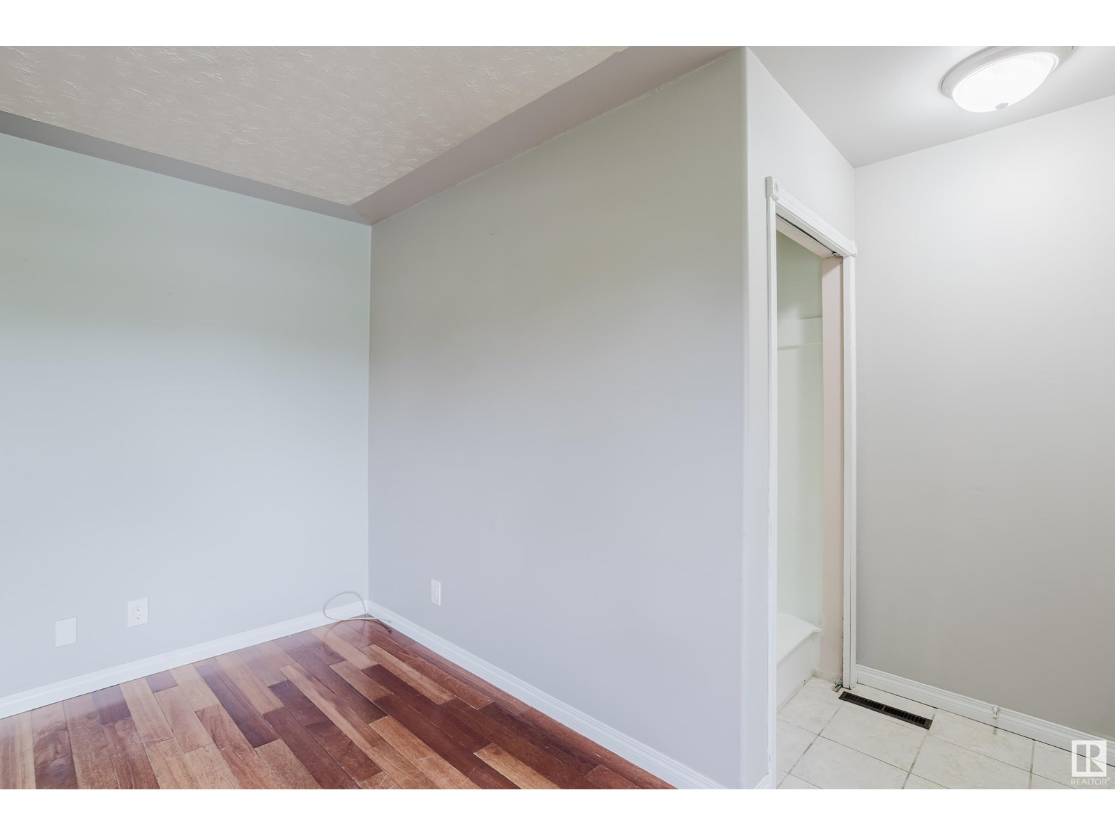 Single Family House Bungalow for Sale in   ST NW Edmonton 