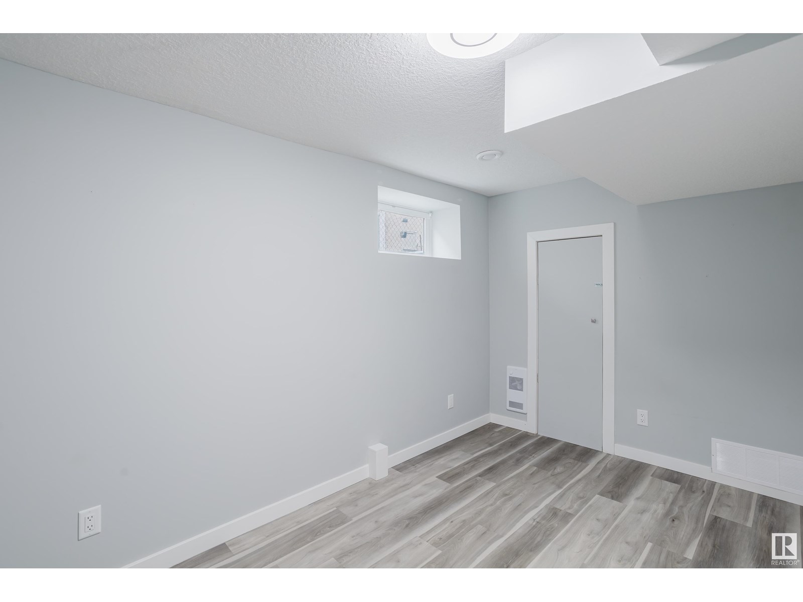 Single Family House Bungalow for Sale in   ST NW Edmonton 