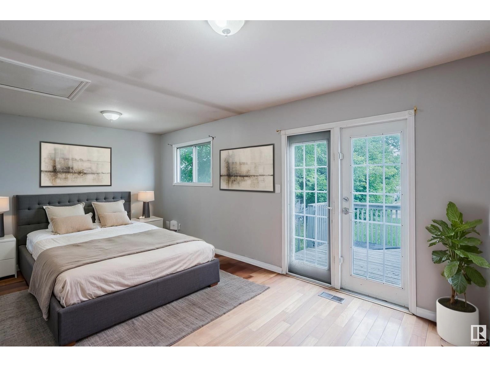 Single Family House Bungalow for Sale in   ST NW Edmonton 