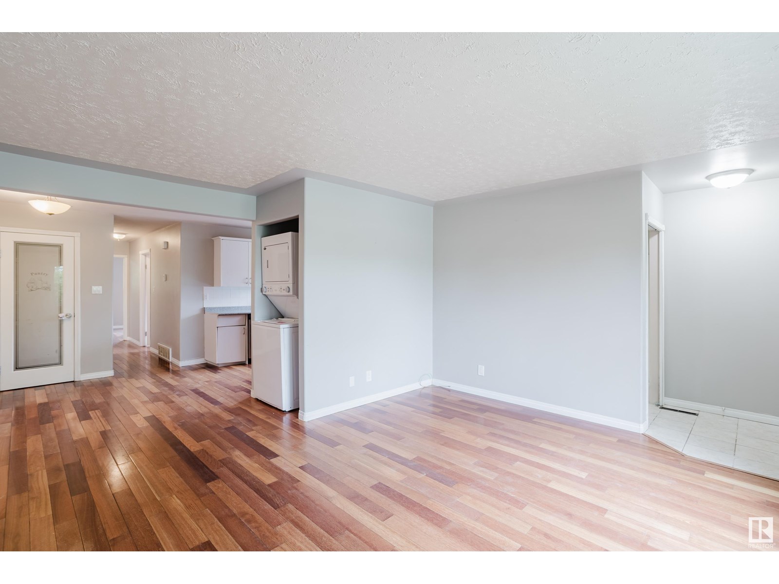 Single Family House Bungalow for Sale in   ST NW Edmonton 