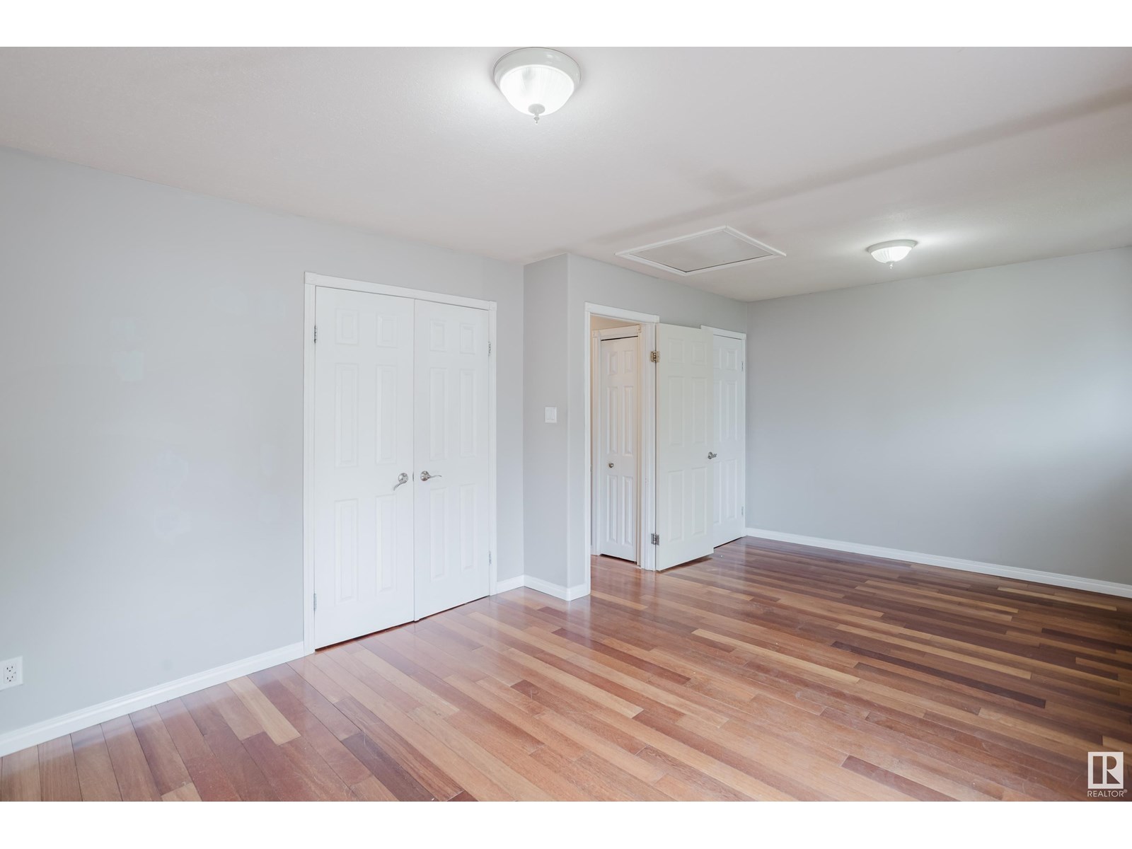 Single Family House Bungalow for Sale in   ST NW Edmonton 