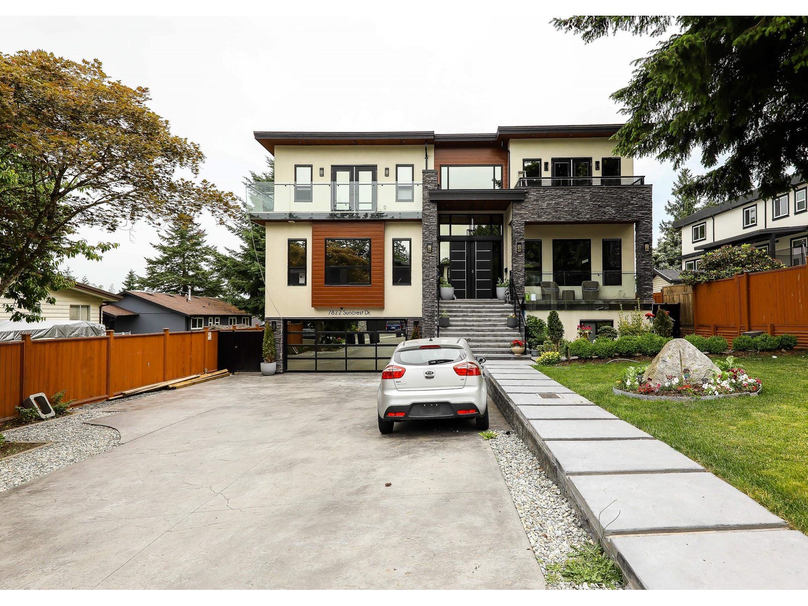 Photo 1 of 7822 Suncrest Drive, Surrey BC