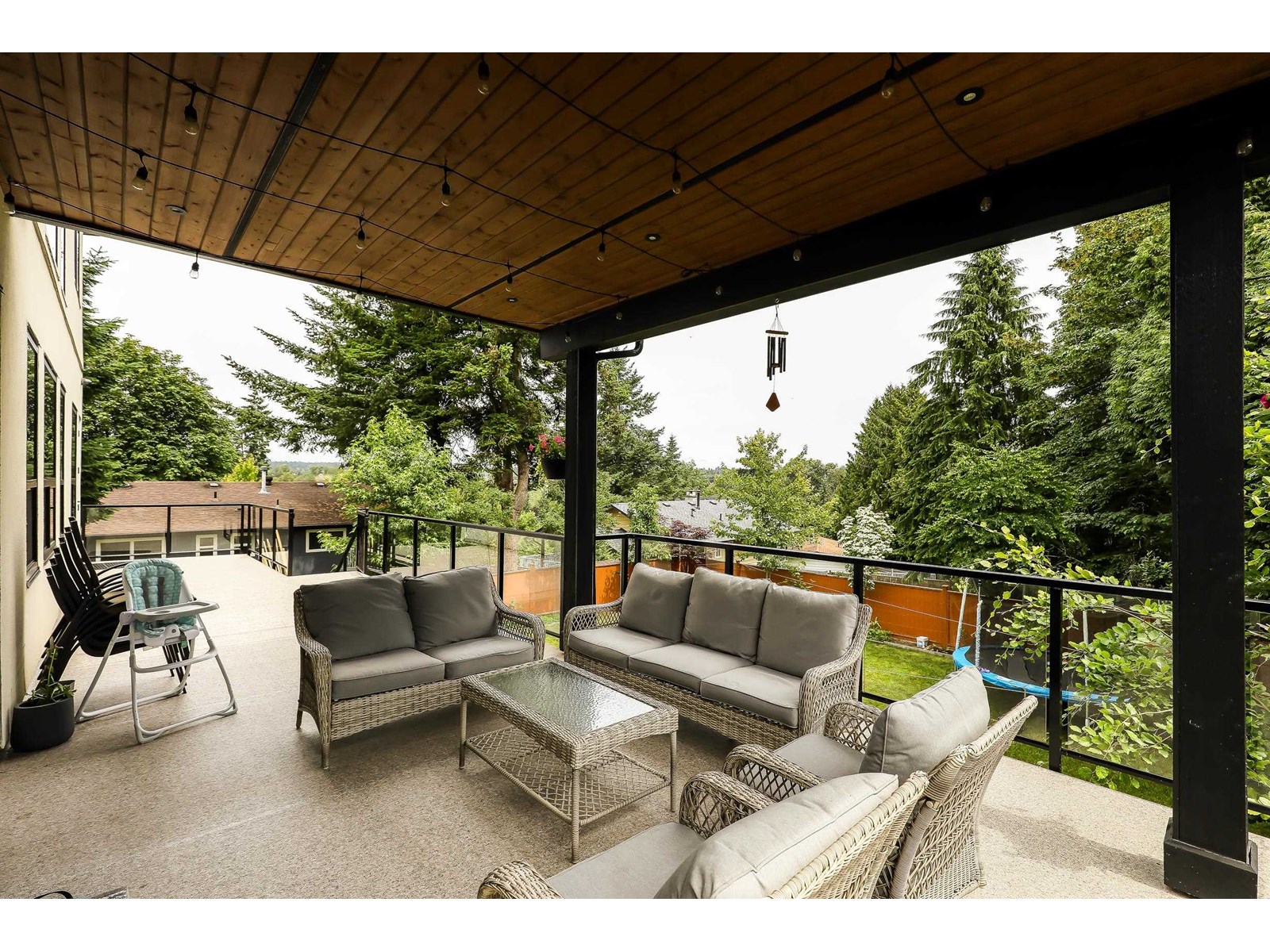 Photo 20 of 7822 Suncrest Drive, Surrey BC