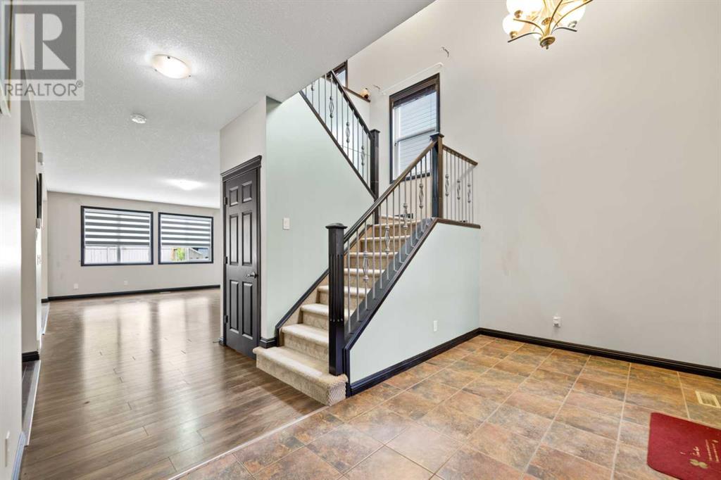 Single Family House for Sale in  Evanspark Circle NW Evanston Calgary 