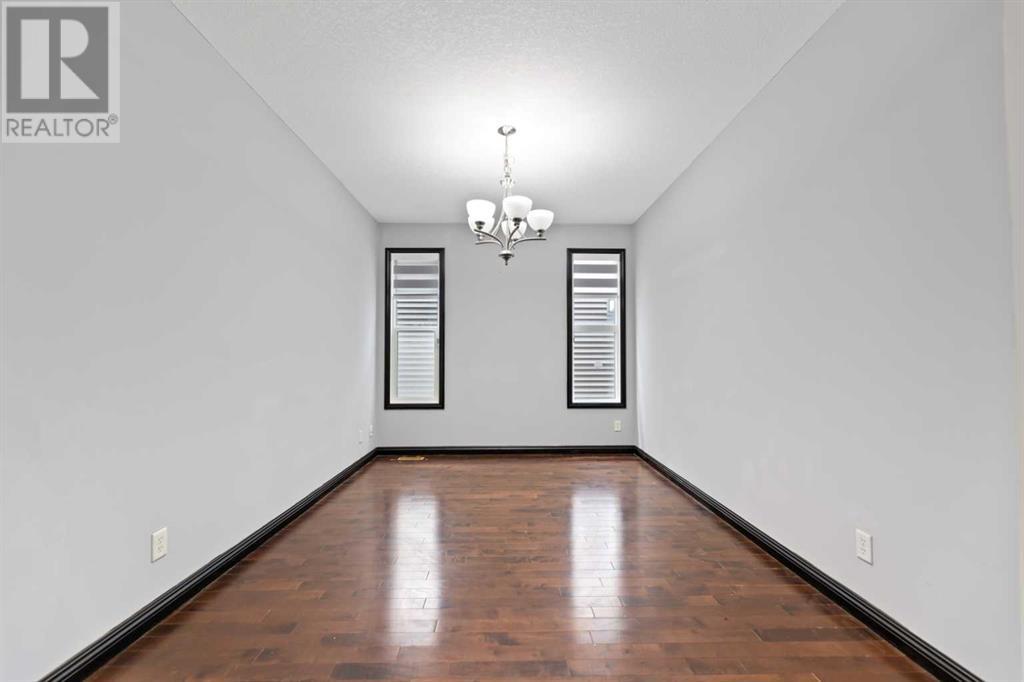 Single Family House for Sale in  Evanspark Circle NW Evanston Calgary 
