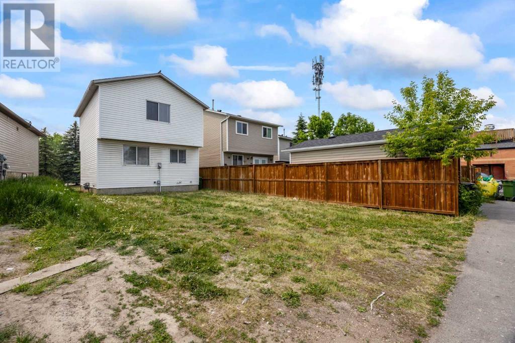 Single Family House for Sale in  Martindale Drive NE Martindale Calgary 