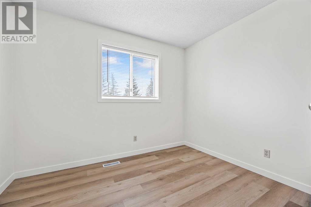 Single Family House for Sale in  Martindale Drive NE Martindale Calgary 