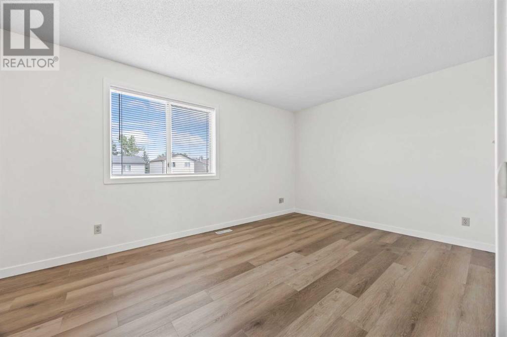 Single Family House for Sale in  Martindale Drive NE Martindale Calgary 