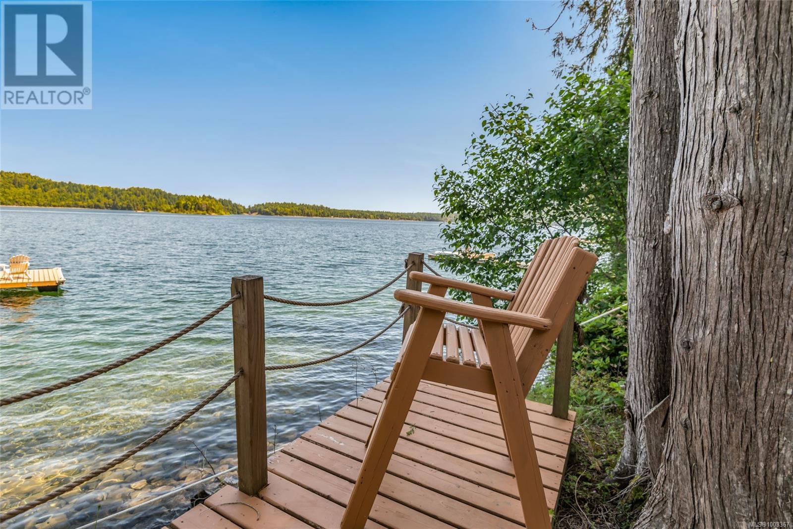 2270 South Lake Rd, Qualicum Beach