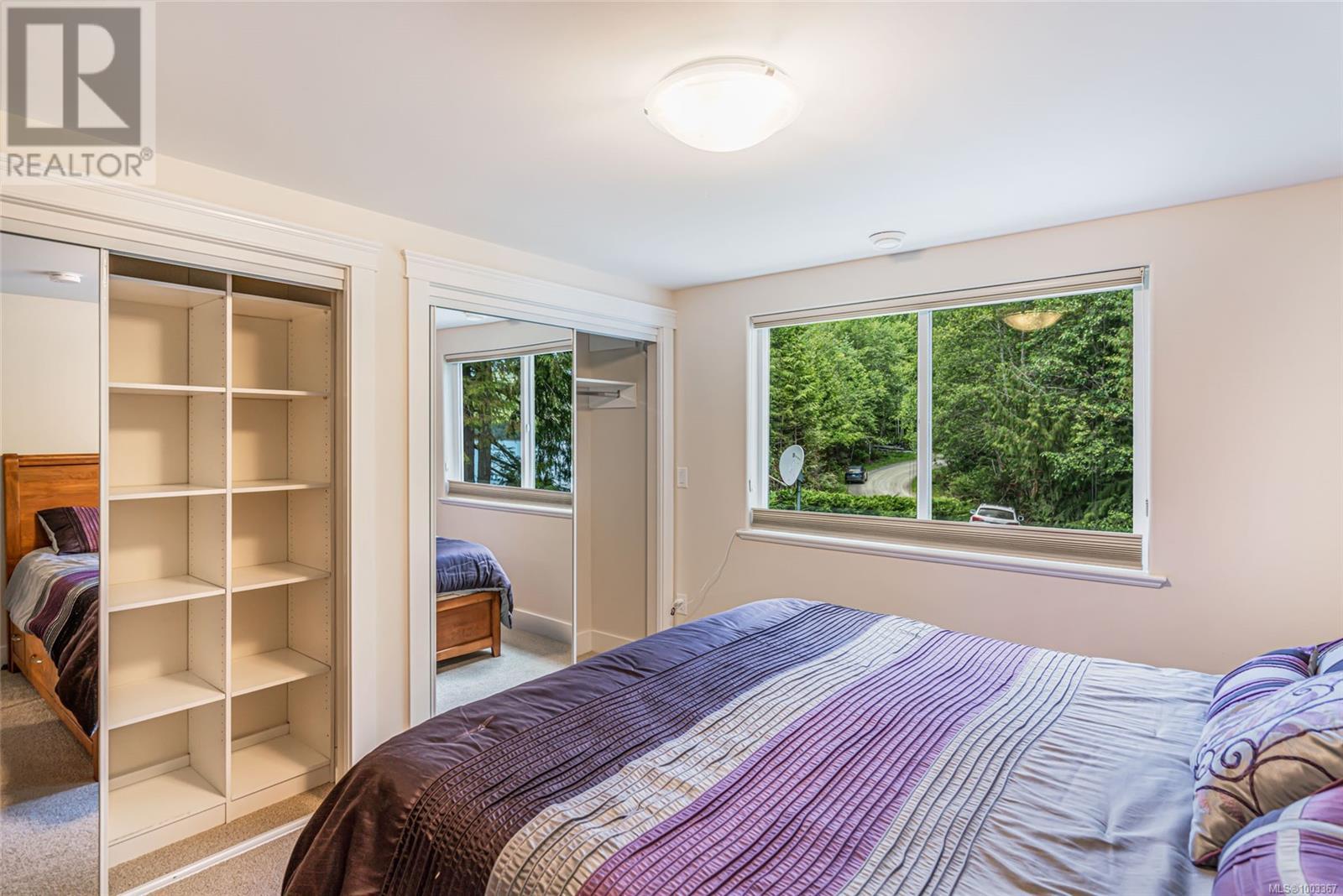 2270 South Lake Rd, Qualicum Beach