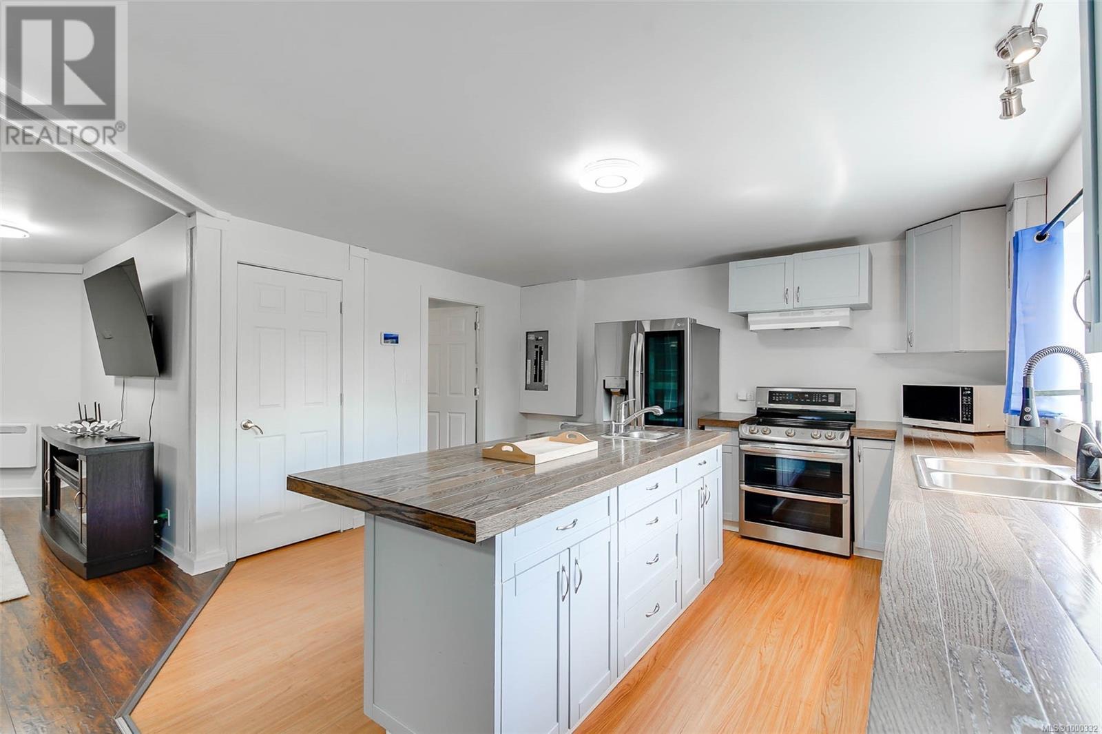 4101 Parkinson Pl, Port Alberni