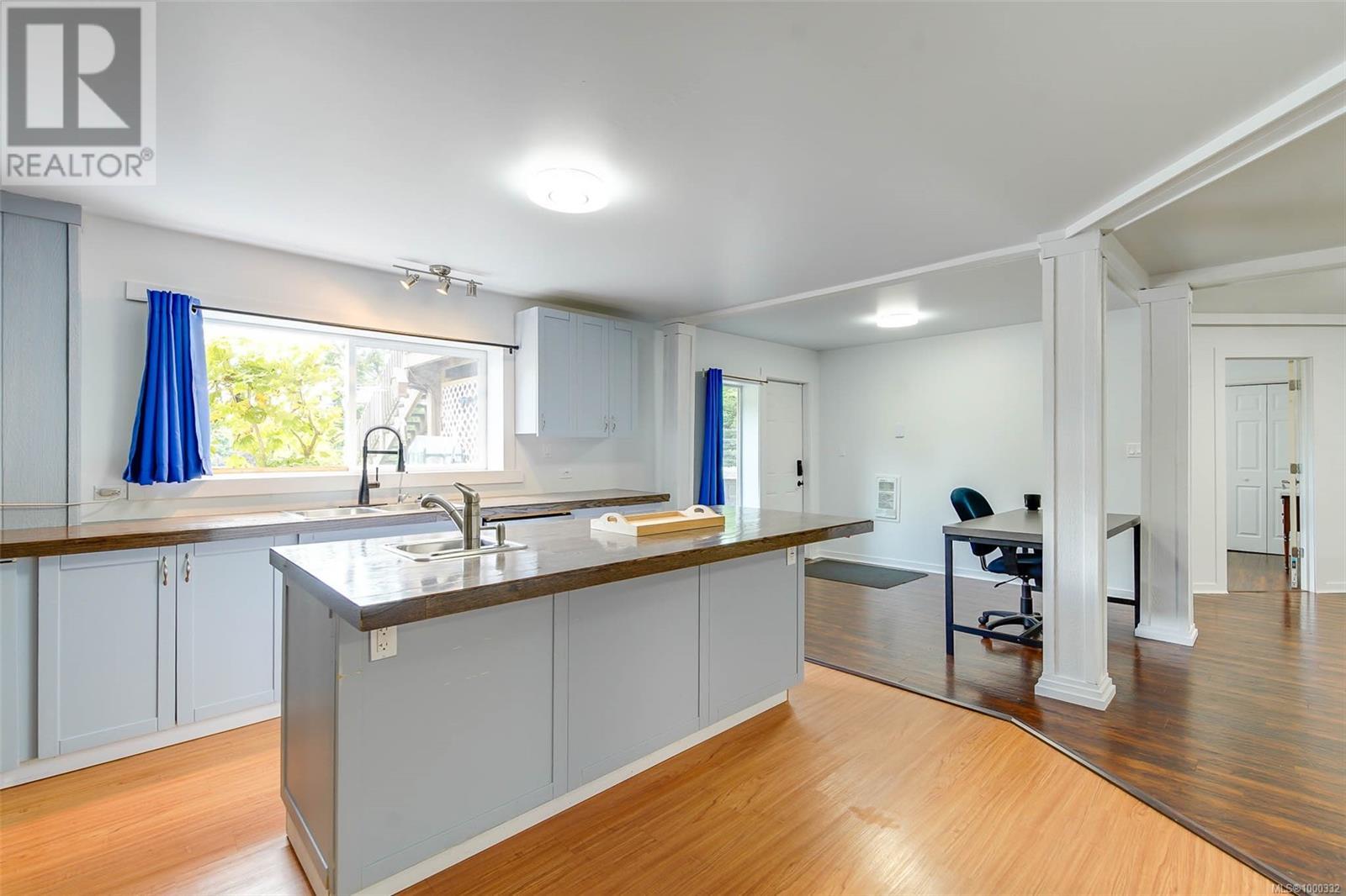 4101 Parkinson Pl, Port Alberni