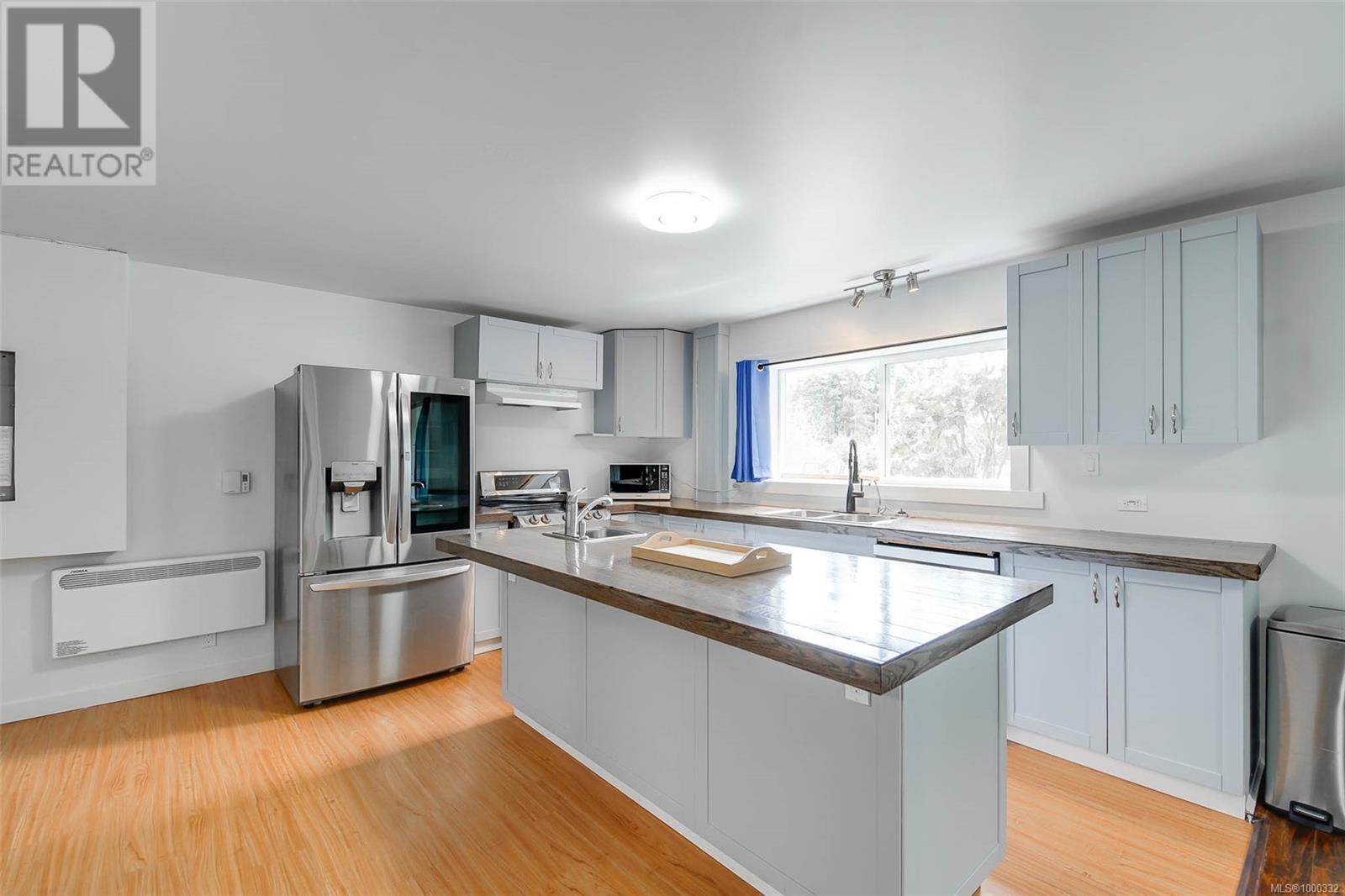 4101 Parkinson Pl, Port Alberni