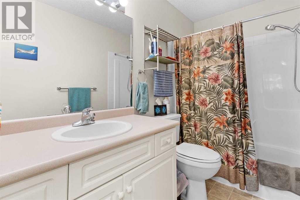 Single Family House for Sale in   Simcoe Boulevard SW Signal Hill Calgary 