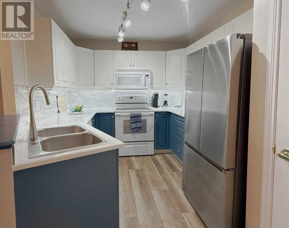 Single Family House for Sale in   Simcoe Boulevard SW Signal Hill Calgary 