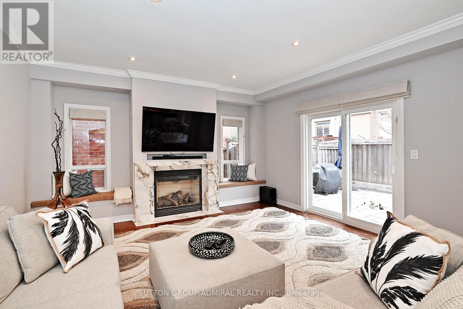 Single Family House for Sale in  SEABREEZE AVENUE Vaughan (Patterson) 
