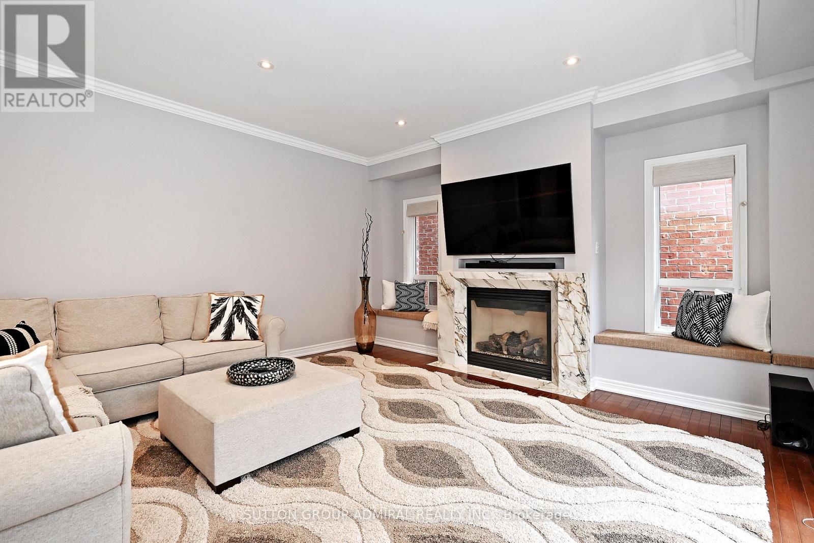 Single Family House for Sale in  SEABREEZE AVENUE Vaughan (Patterson) 