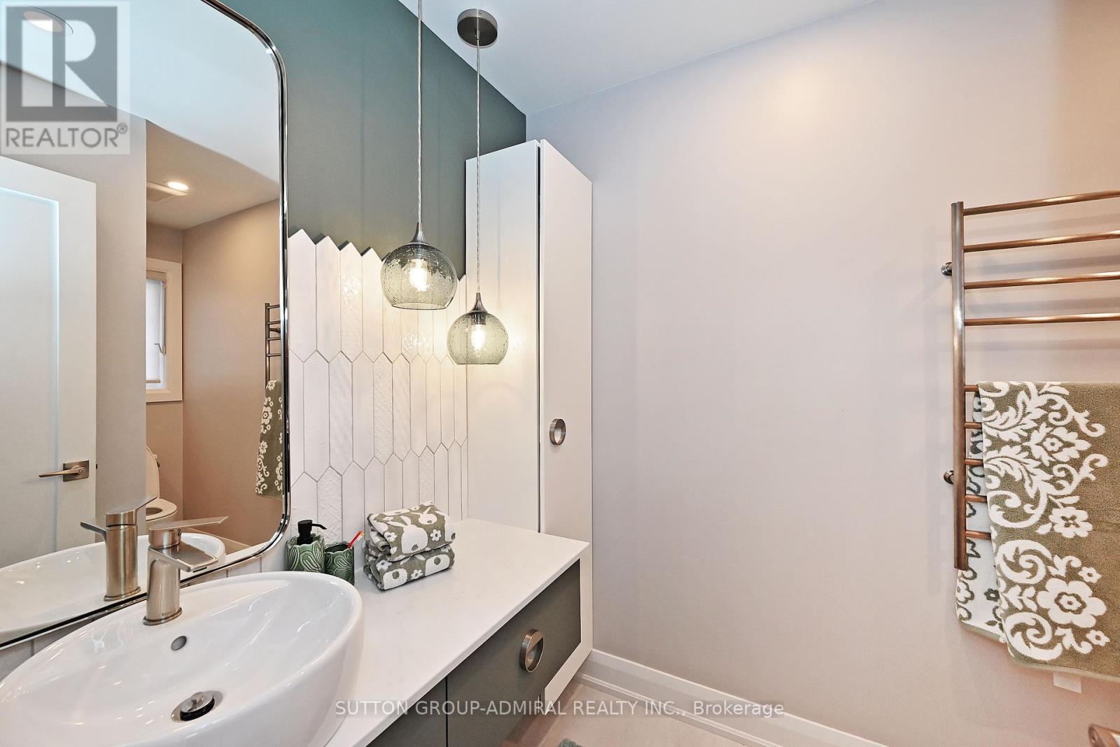 Single Family House for Sale in  SEABREEZE AVENUE Vaughan (Patterson) 