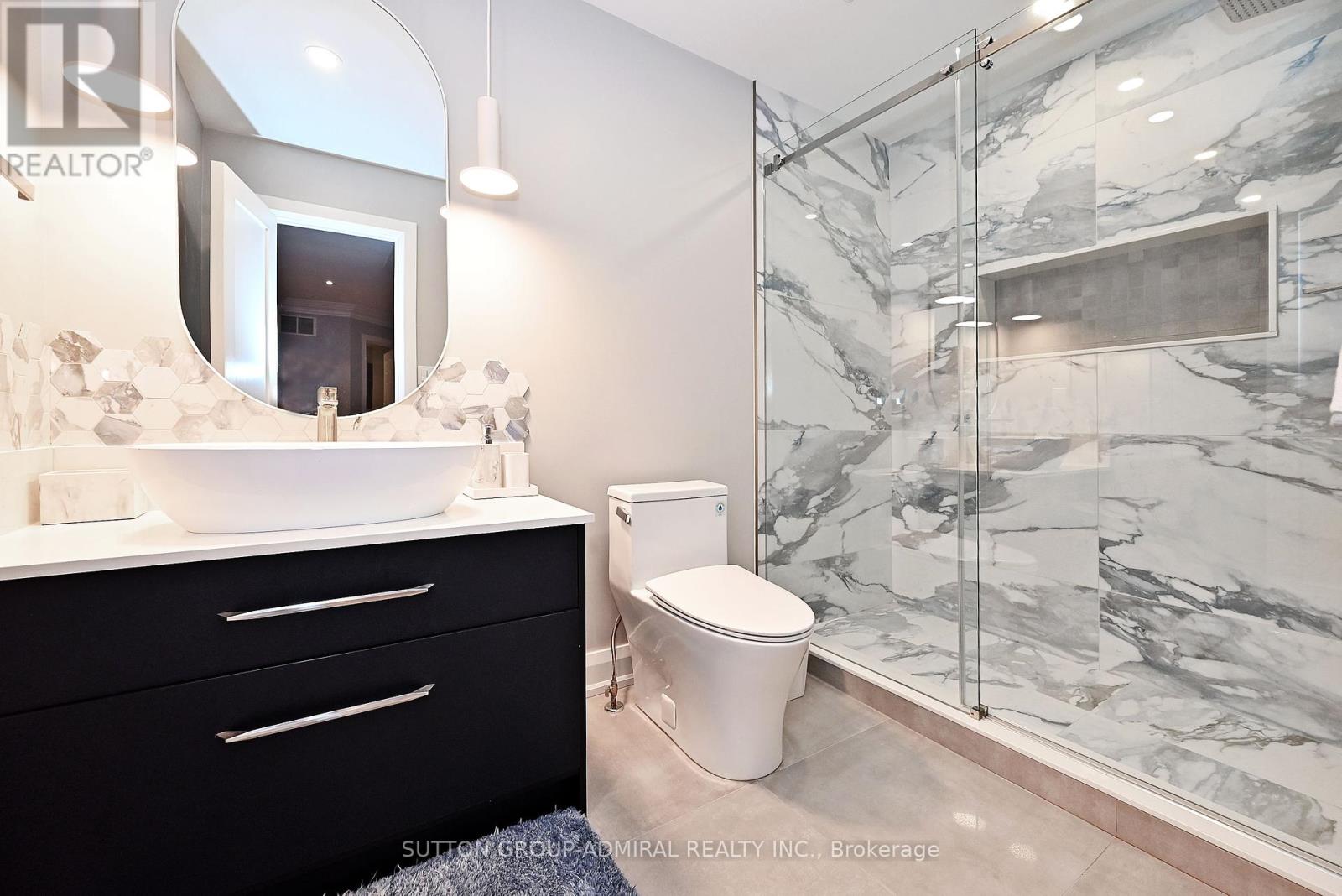 Single Family House for Sale in  SEABREEZE AVENUE Vaughan (Patterson) 