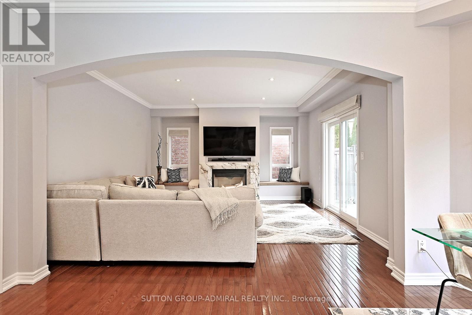 Single Family House for Sale in  SEABREEZE AVENUE Vaughan (Patterson) 