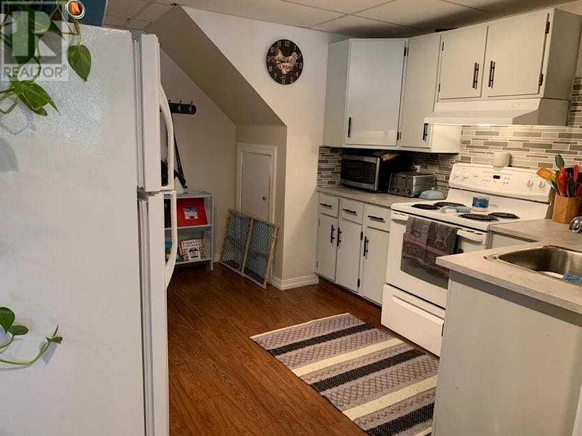 Single Family House Bi-level for Sale in  Cedarille Drive SW Cedarbrae Calgary 