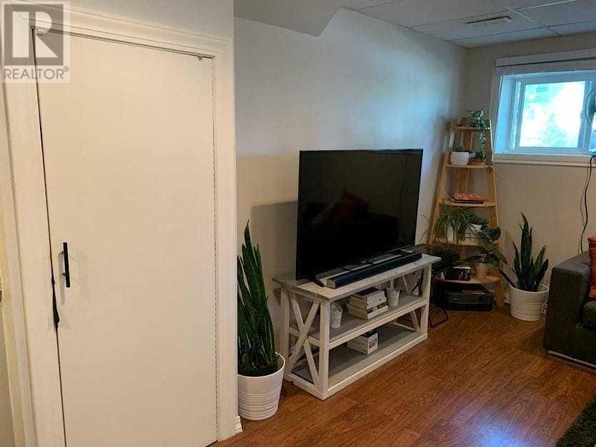 Single Family House Bi-level for Sale in  Cedarille Drive SW Cedarbrae Calgary 