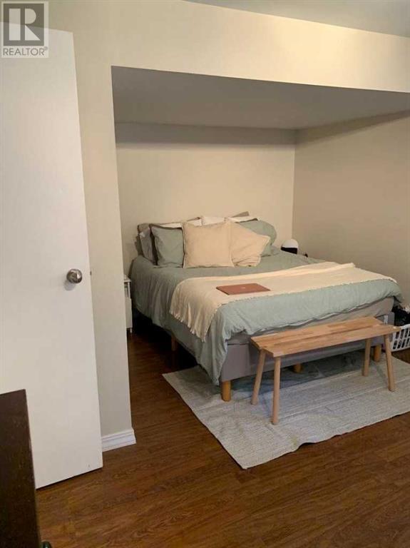 Single Family House Bi-level for Sale in  Cedarille Drive SW Cedarbrae Calgary 