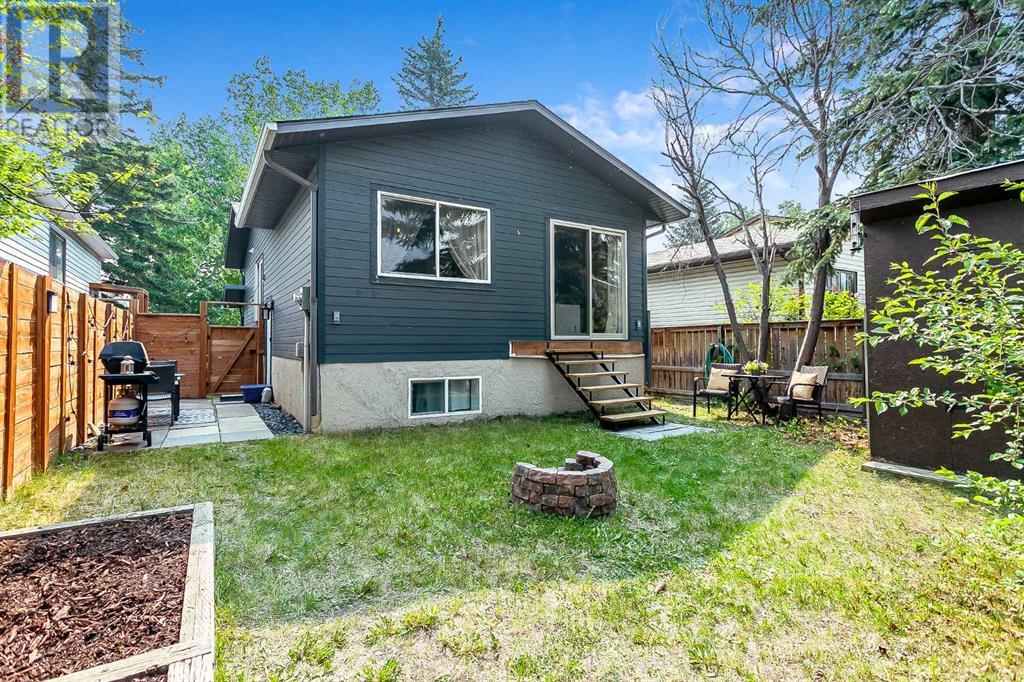 Single Family House Bi-level for Sale in  Cedarille Drive SW Cedarbrae Calgary 