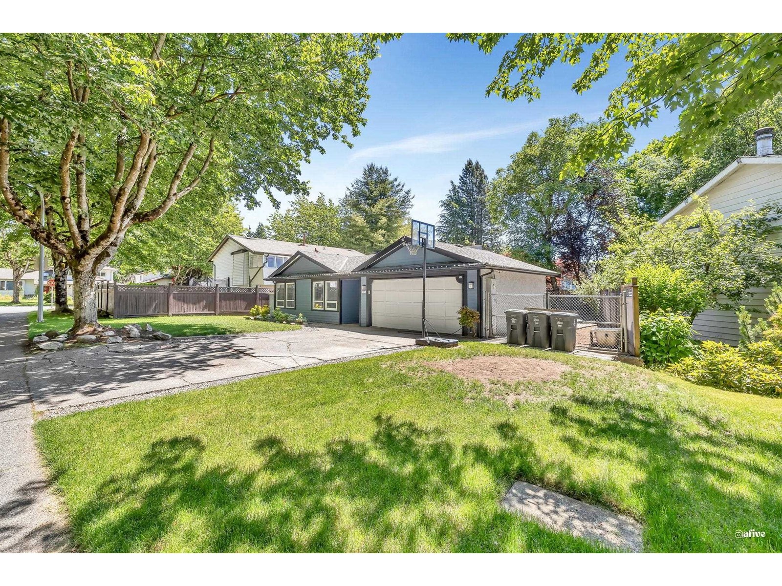 Photo 10 of 14574 91 A Avenue, Surrey BC