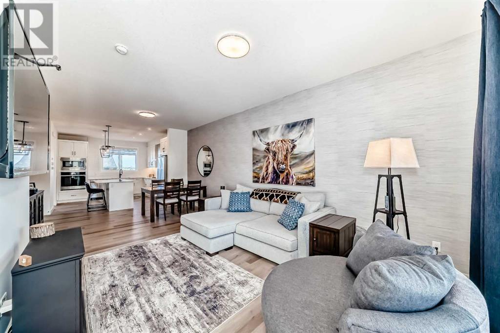 Single Family House for Sale in  Silverton Glen Green SW Silverado Calgary 