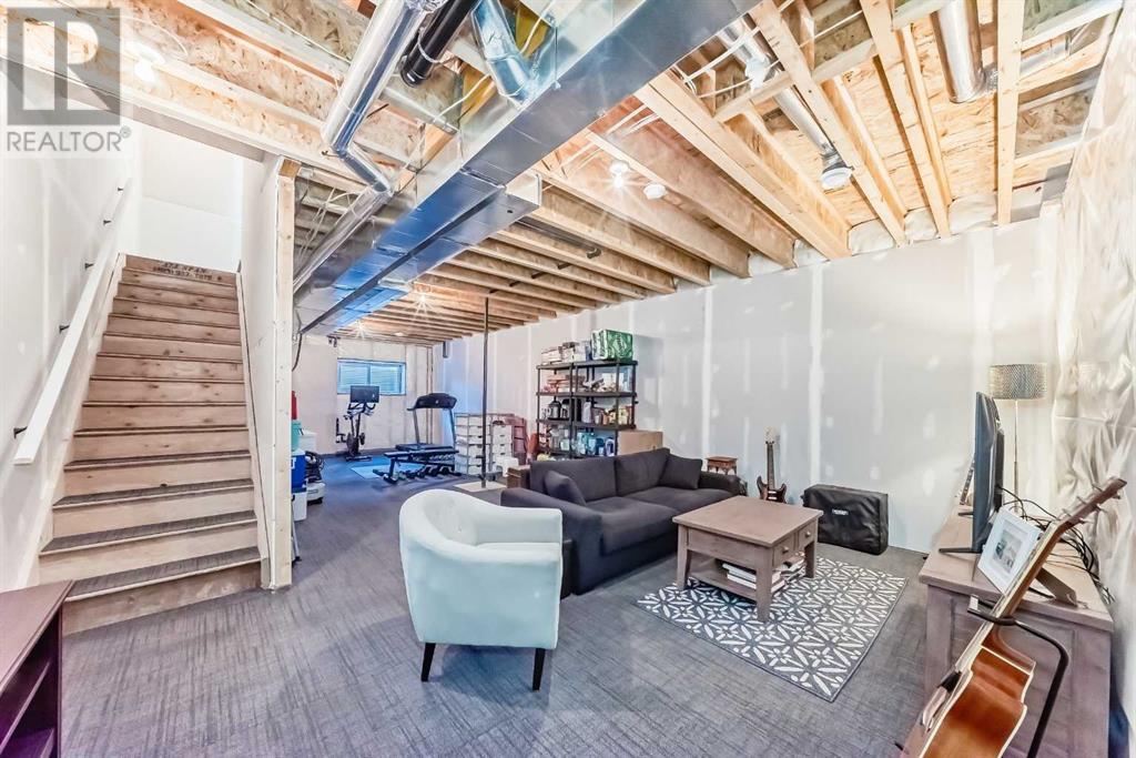 Single Family House for Sale in  Silverton Glen Green SW Silverado Calgary 