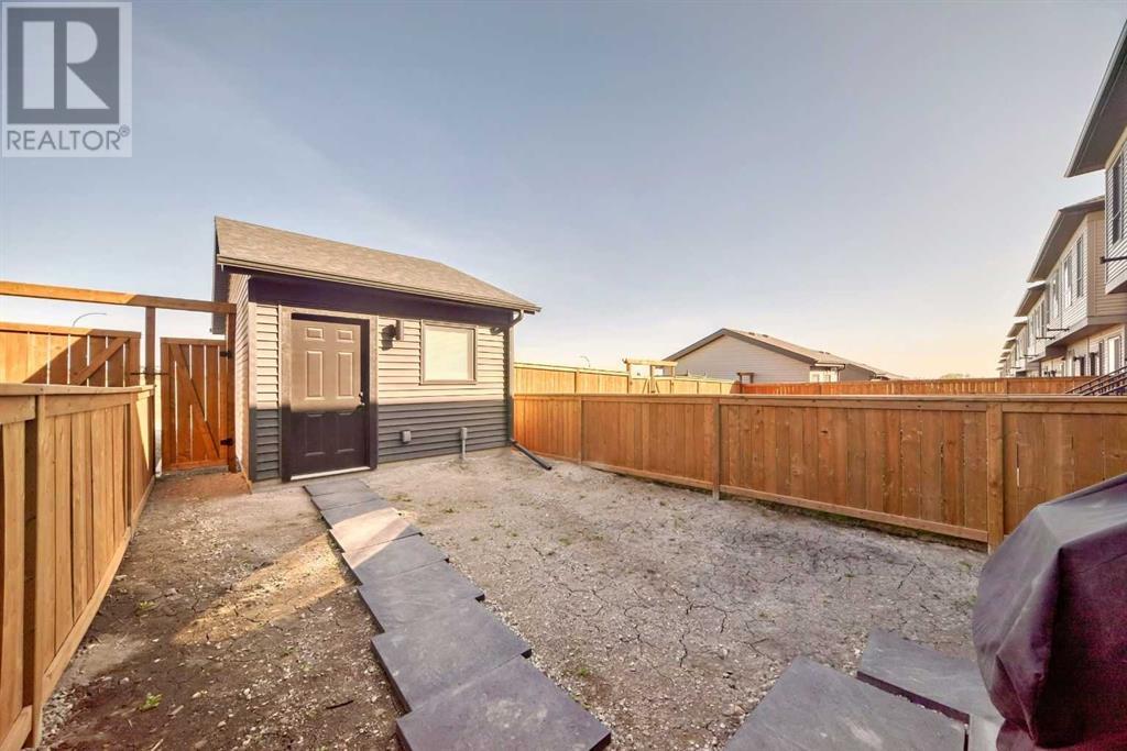 Single Family House for Sale in  Silverton Glen Green SW Silverado Calgary 
