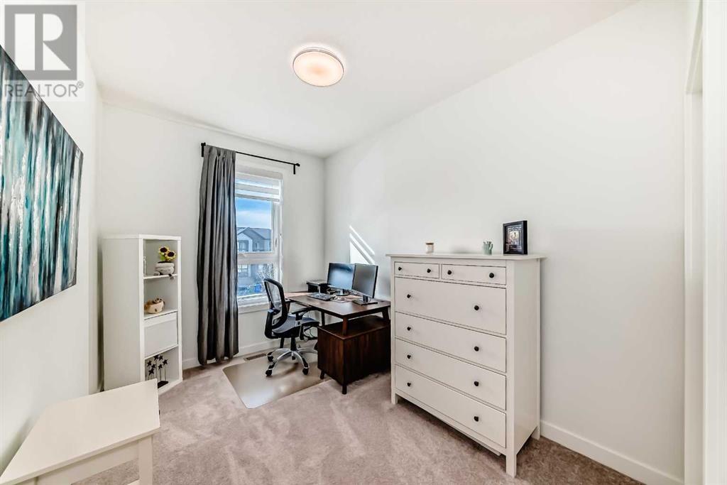 Single Family House for Sale in  Silverton Glen Green SW Silverado Calgary 