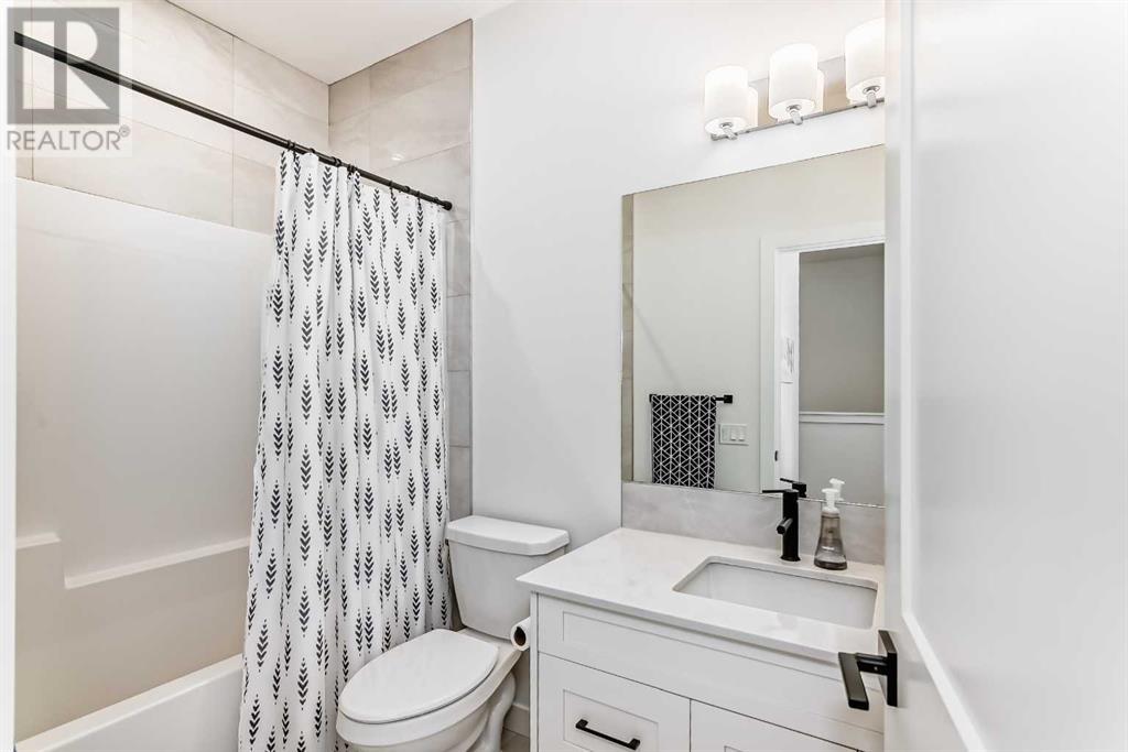 Single Family House for Sale in  Silverton Glen Green SW Silverado Calgary 
