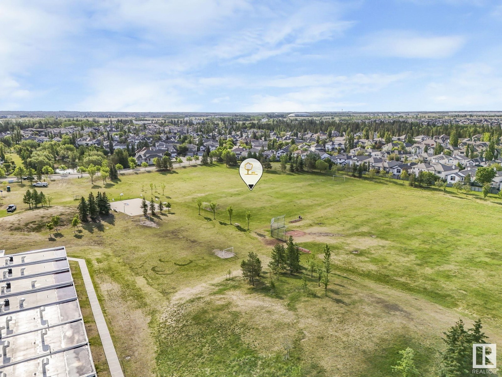Photo 10 of 1135 112 St Sw, Edmonton AB