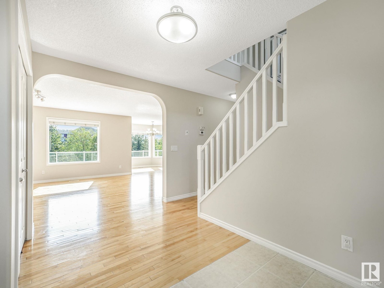 Photo 15 of 1135 112 St Sw, Edmonton AB