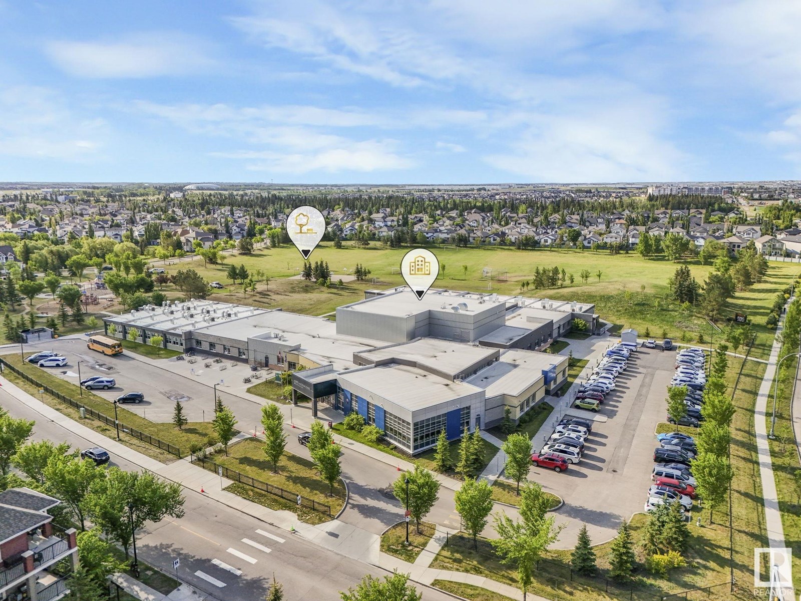 Photo 9 of 1135 112 St Sw, Edmonton AB