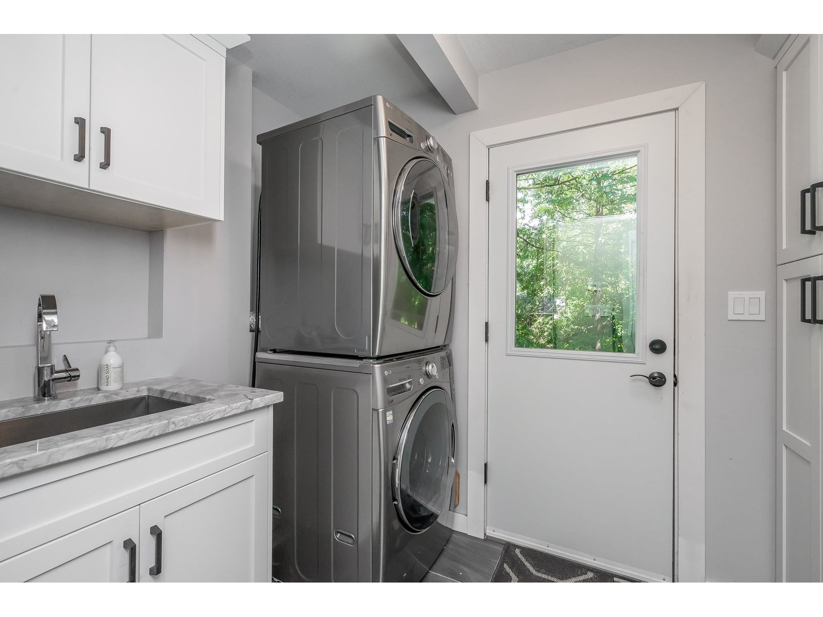 Photo 31 of 23659 53 A Avenue, Langley BC
