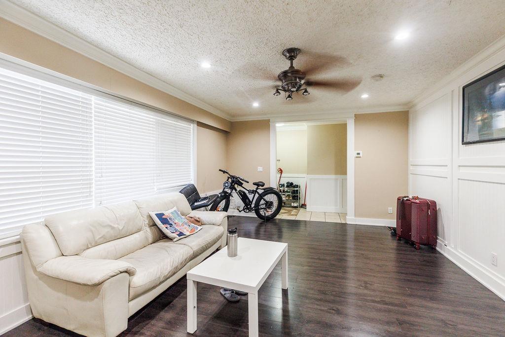 Photo 10 of 9969 122 Street, Surrey BC